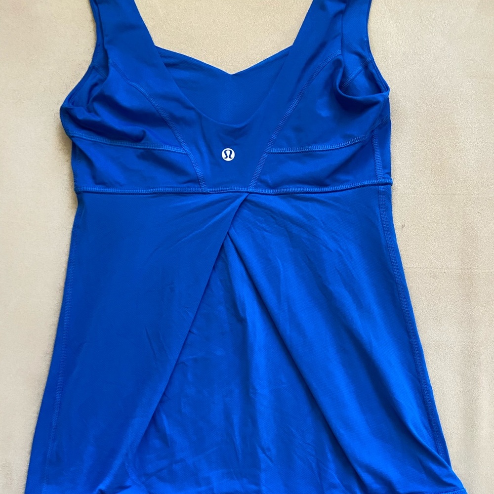 Lululemon scoop neck tank